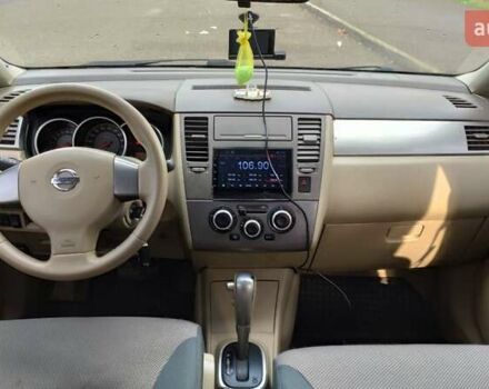 Серый Ниссан Тиида, объемом двигателя 1.6 л и пробегом 271 тыс. км за 5000 $, фото 13 на Automoto.ua