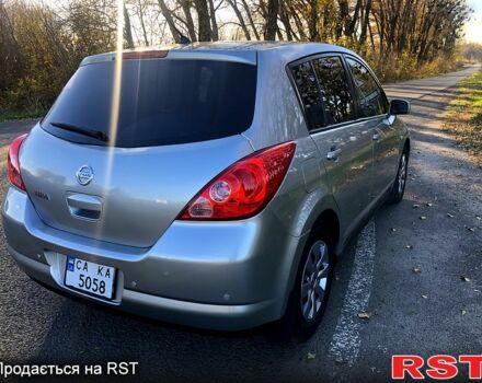 Сірий Ніссан Тііда, об'ємом двигуна 1.6 л та пробігом 255 тис. км за 6200 $, фото 3 на Automoto.ua