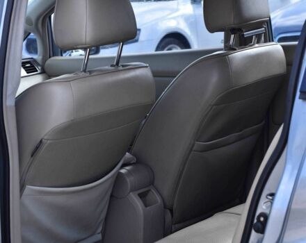 Серый Ниссан Тиида, объемом двигателя 1.8 л и пробегом 182 тыс. км за 5650 $, фото 17 на Automoto.ua