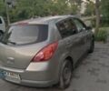 Серый Ниссан Тиида, объемом двигателя 1.6 л и пробегом 190 тыс. км за 4600 $, фото 3 на Automoto.ua