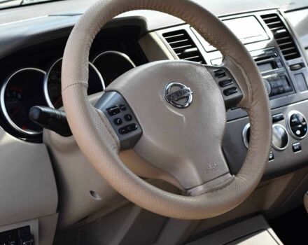 Серый Ниссан Тиида, объемом двигателя 1.8 л и пробегом 182 тыс. км за 5650 $, фото 6 на Automoto.ua