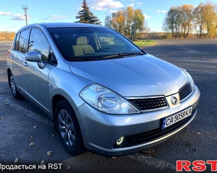 Сірий Ніссан Тііда, об'ємом двигуна 1.6 л та пробігом 255 тис. км за 6200 $, фото 2 на Automoto.ua