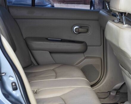 Серый Ниссан Тиида, объемом двигателя 1.8 л и пробегом 182 тыс. км за 5650 $, фото 16 на Automoto.ua