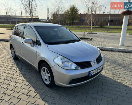 Серый Ниссан Тиида, объемом двигателя 1.6 л и пробегом 161 тыс. км за 5700 $, фото 6 на Automoto.ua