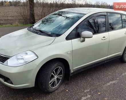 Серый Ниссан Тиида, объемом двигателя 1.6 л и пробегом 271 тыс. км за 5000 $, фото 4 на Automoto.ua