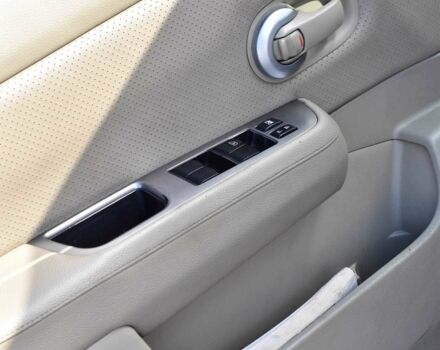 Серый Ниссан Тиида, объемом двигателя 1.8 л и пробегом 182 тыс. км за 5650 $, фото 12 на Automoto.ua