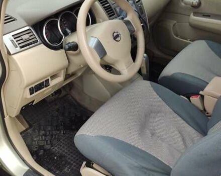 Серый Ниссан Тиида, объемом двигателя 1.6 л и пробегом 271 тыс. км за 5000 $, фото 12 на Automoto.ua