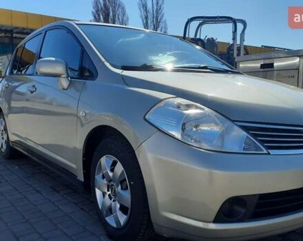 Сірий Ніссан Тііда, об'ємом двигуна 1.6 л та пробігом 210 тис. км за 6600 $, фото 7 на Automoto.ua