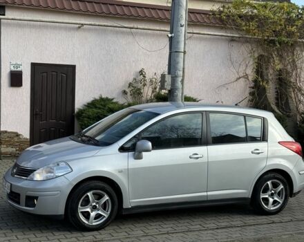 Серый Ниссан Тиида, объемом двигателя 1.6 л и пробегом 167 тыс. км за 7450 $, фото 2 на Automoto.ua