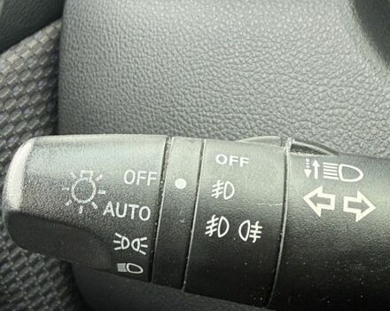 Серый Ниссан Тиида, объемом двигателя 1.6 л и пробегом 167 тыс. км за 7450 $, фото 11 на Automoto.ua