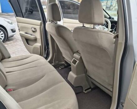 Серый Ниссан Тиида, объемом двигателя 1.6 л и пробегом 192 тыс. км за 5800 $, фото 10 на Automoto.ua