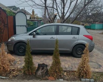 Серый Ниссан Тиида, объемом двигателя 1.6 л и пробегом 218 тыс. км за 6100 $, фото 10 на Automoto.ua