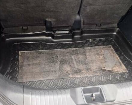 Серый Ниссан Тиида, объемом двигателя 1.6 л и пробегом 198 тыс. км за 7200 $, фото 8 на Automoto.ua