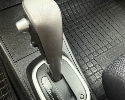 Серый Ниссан Тиида, объемом двигателя 1.6 л и пробегом 167 тыс. км за 7450 $, фото 10 на Automoto.ua