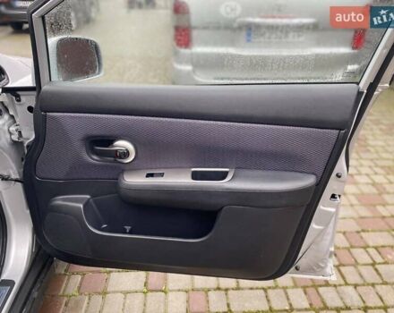 Сірий Ніссан Тііда, об'ємом двигуна 0 л та пробігом 151 тис. км за 7250 $, фото 18 на Automoto.ua