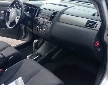 Серый Ниссан Тиида, объемом двигателя 1.6 л и пробегом 198 тыс. км за 7200 $, фото 13 на Automoto.ua