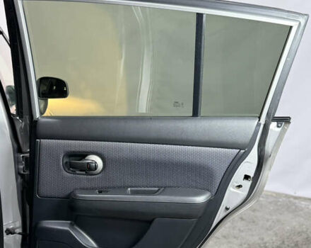 Серый Ниссан Тиида, объемом двигателя 1.6 л и пробегом 120 тыс. км за 6300 $, фото 27 на Automoto.ua