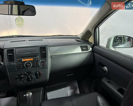 Серый Ниссан Тиида, объемом двигателя 1.6 л и пробегом 120 тыс. км за 6300 $, фото 16 на Automoto.ua