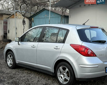 Серый Ниссан Тиида, объемом двигателя 1.6 л и пробегом 167 тыс. км за 7250 $, фото 1 на Automoto.ua