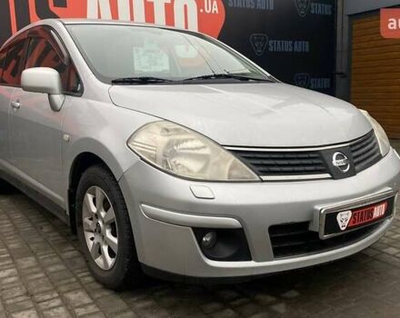 Серый Ниссан Тиида, объемом двигателя 1.8 л и пробегом 216 тыс. км за 4700 $, фото 3 на Automoto.ua