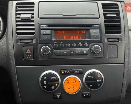 Серый Ниссан Тиида, объемом двигателя 1.8 л и пробегом 216 тыс. км за 4700 $, фото 21 на Automoto.ua