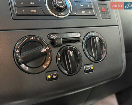 Серый Ниссан Тиида, объемом двигателя 1.6 л и пробегом 120 тыс. км за 6300 $, фото 18 на Automoto.ua