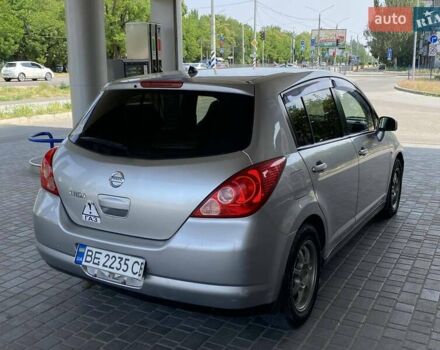 Серый Ниссан Тиида, объемом двигателя 1.6 л и пробегом 179 тыс. км за 6800 $, фото 10 на Automoto.ua