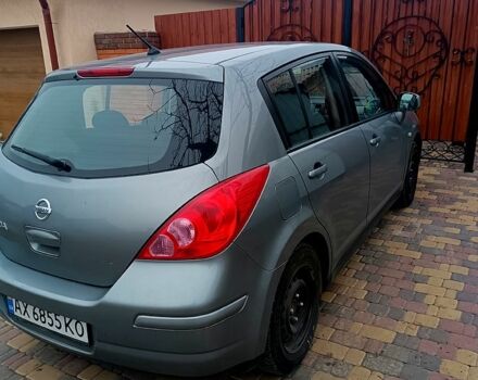 Серый Ниссан Тиида, объемом двигателя 1.6 л и пробегом 217 тыс. км за 5200 $, фото 9 на Automoto.ua