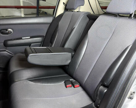 Серый Ниссан Тиида, объемом двигателя 1.6 л и пробегом 120 тыс. км за 6300 $, фото 21 на Automoto.ua