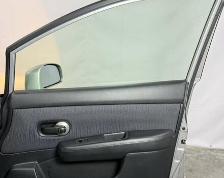 Серый Ниссан Тиида, объемом двигателя 1.6 л и пробегом 120 тыс. км за 6300 $, фото 32 на Automoto.ua