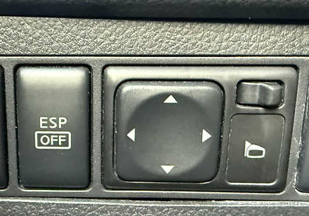 Серый Ниссан Тиида, объемом двигателя 1.6 л и пробегом 167 тыс. км за 7250 $, фото 10 на Automoto.ua