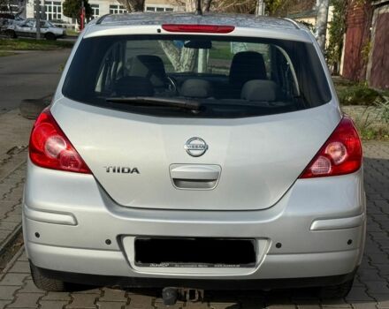 Серый Ниссан Тиида, объемом двигателя 1.6 л и пробегом 167 тыс. км за 7450 $, фото 4 на Automoto.ua