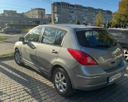 Серый Ниссан Тиида, объемом двигателя 1.6 л и пробегом 199 тыс. км за 5500 $, фото 4 на Automoto.ua