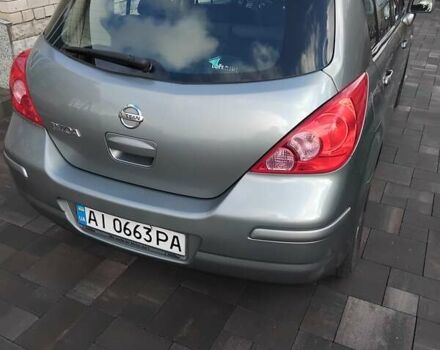 Серый Ниссан Тиида, объемом двигателя 1.6 л и пробегом 210 тыс. км за 6000 $, фото 1 на Automoto.ua