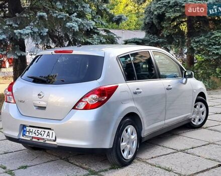 Сірий Ніссан Тііда, об'ємом двигуна 1.5 л та пробігом 82 тис. км за 8100 $, фото 2 на Automoto.ua