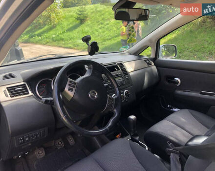 Сірий Ніссан Тііда, об'ємом двигуна 1.6 л та пробігом 189 тис. км за 7500 $, фото 6 на Automoto.ua