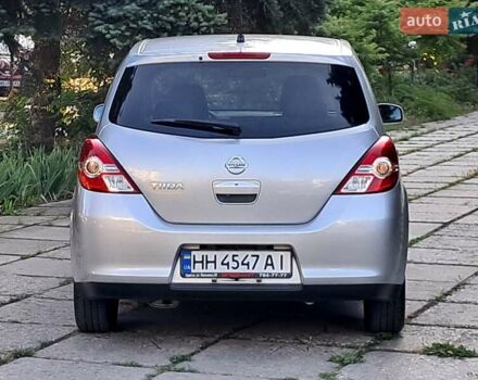 Сірий Ніссан Тііда, об'ємом двигуна 1.5 л та пробігом 82 тис. км за 8100 $, фото 10 на Automoto.ua