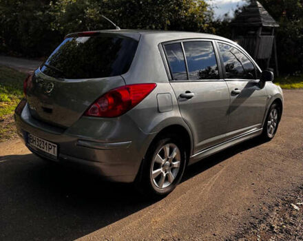 Серый Ниссан Тиида, объемом двигателя 1.6 л и пробегом 170 тыс. км за 6500 $, фото 5 на Automoto.ua