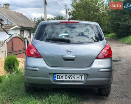 Сірий Ніссан Тііда, об'ємом двигуна 1.6 л та пробігом 189 тис. км за 7500 $, фото 3 на Automoto.ua
