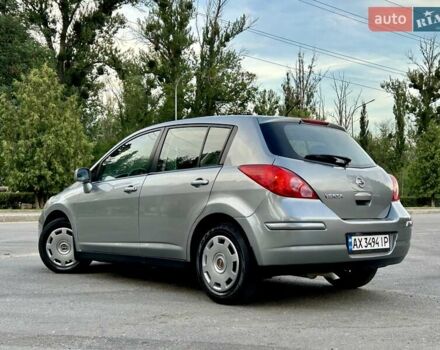 Серый Ниссан Тиида, объемом двигателя 1.8 л и пробегом 204 тыс. км за 6500 $, фото 14 на Automoto.ua