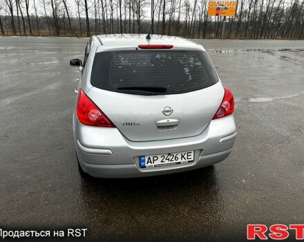Серый Ниссан Тиида, объемом двигателя 1.6 л и пробегом 165 тыс. км за 6800 $, фото 3 на Automoto.ua