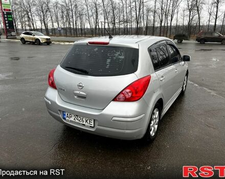 Серый Ниссан Тиида, объемом двигателя 1.6 л и пробегом 165 тыс. км за 6800 $, фото 4 на Automoto.ua