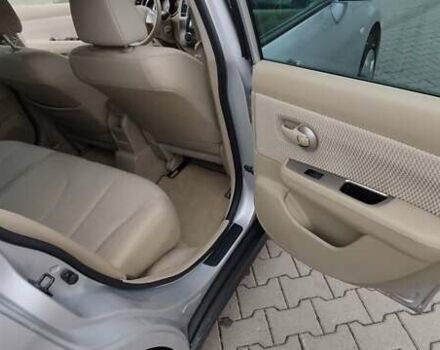 Серый Ниссан Тиида, объемом двигателя 1.6 л и пробегом 113 тыс. км за 6996 $, фото 14 на Automoto.ua