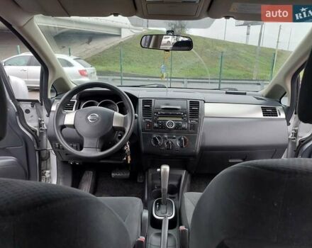 Серый Ниссан Тиида, объемом двигателя 1.6 л и пробегом 195 тыс. км за 7300 $, фото 7 на Automoto.ua