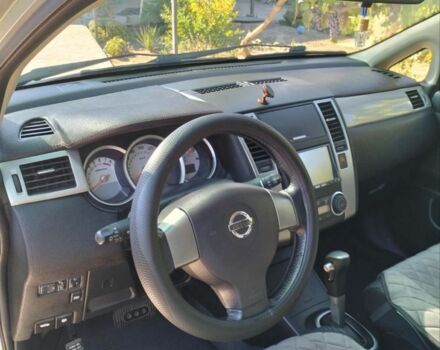 Сірий Ніссан Тііда, об'ємом двигуна 1.5 л та пробігом 150 тис. км за 7800 $, фото 5 на Automoto.ua