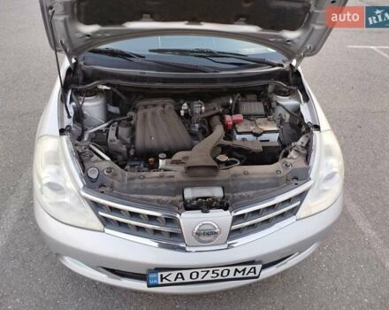 Сірий Ніссан Тііда, об'ємом двигуна 1.5 л та пробігом 81 тис. км за 7777 $, фото 12 на Automoto.ua