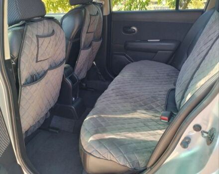 Сірий Ніссан Тііда, об'ємом двигуна 1.5 л та пробігом 150 тис. км за 7800 $, фото 6 на Automoto.ua