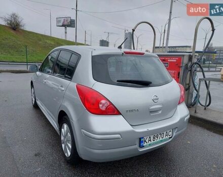 Серый Ниссан Тиида, объемом двигателя 1.6 л и пробегом 195 тыс. км за 7300 $, фото 4 на Automoto.ua