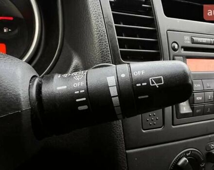 Серый Ниссан Тиида, объемом двигателя 1.6 л и пробегом 195 тыс. км за 7790 $, фото 19 на Automoto.ua