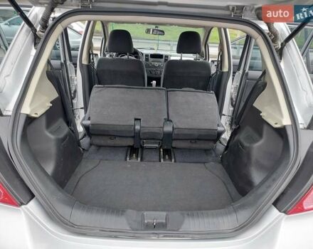 Серый Ниссан Тиида, объемом двигателя 1.6 л и пробегом 195 тыс. км за 7300 $, фото 11 на Automoto.ua